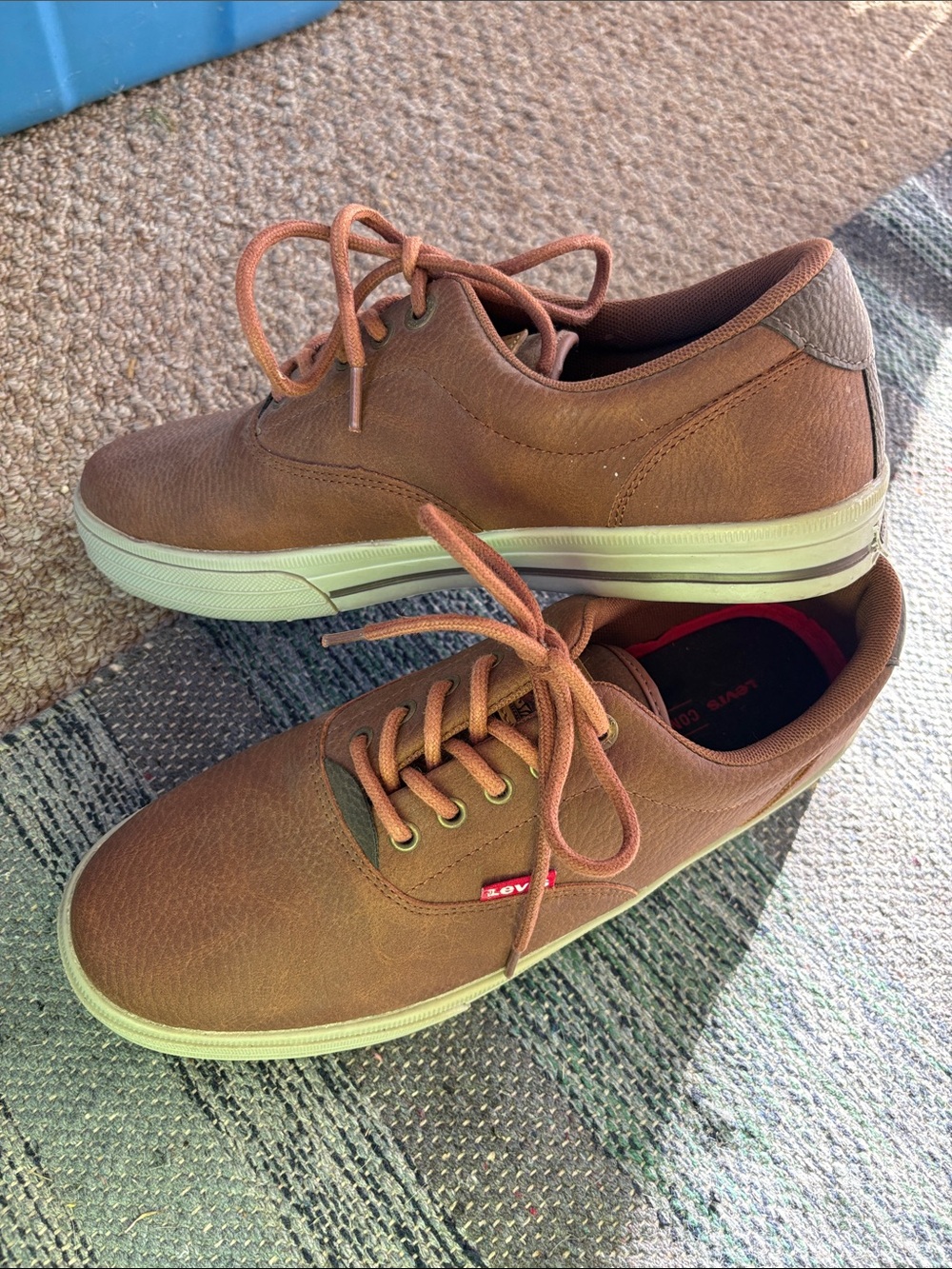 Levi's Brown Low-Top Lace-Up Sneakers